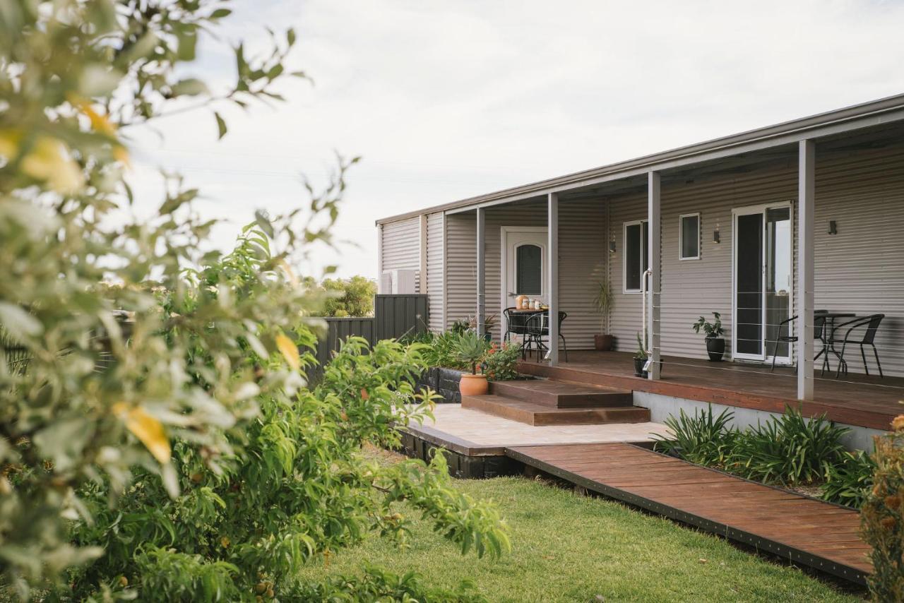 The Mains Guest House 2 Bedroom Farm Stay Corrigin Eksteriør billede