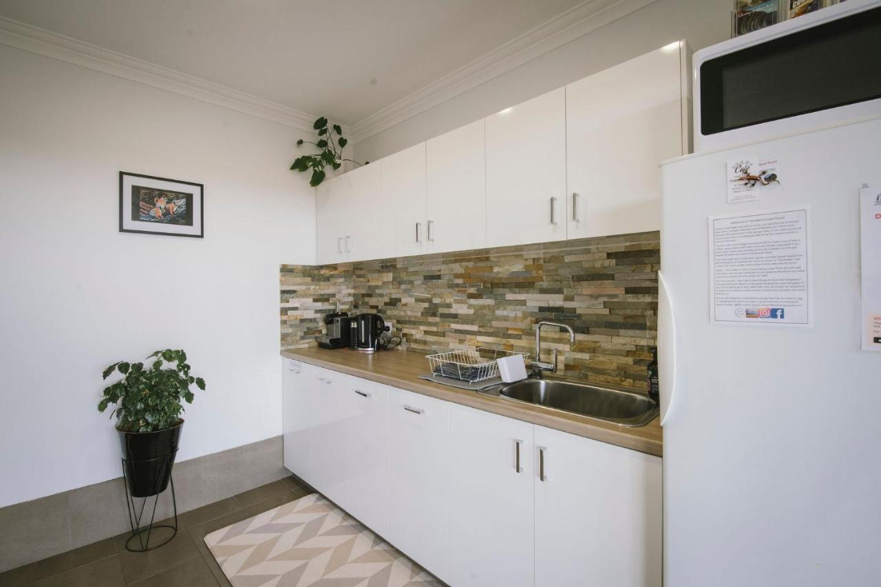 The Mains Guest House 2 Bedroom Farm Stay Corrigin Eksteriør billede